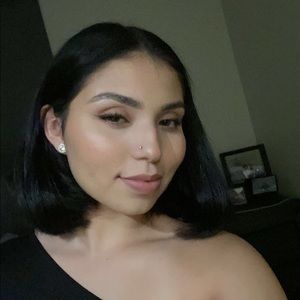 Meet your Posher, Daniela